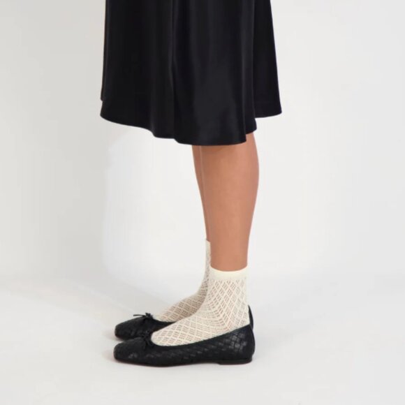 NEW BERNARDO Made In Brazil Leather Gwynn Woven Ballet Flats in black 2510 6M3 - Picture 7 of 11